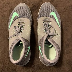 Nine Grey running shoe